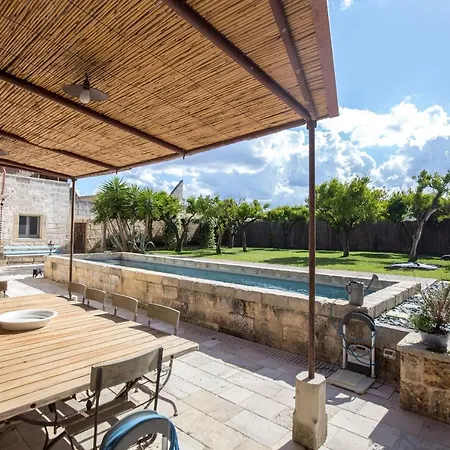 Vakantiehuis Antica Dimora Giardini Segreti Giuggianello